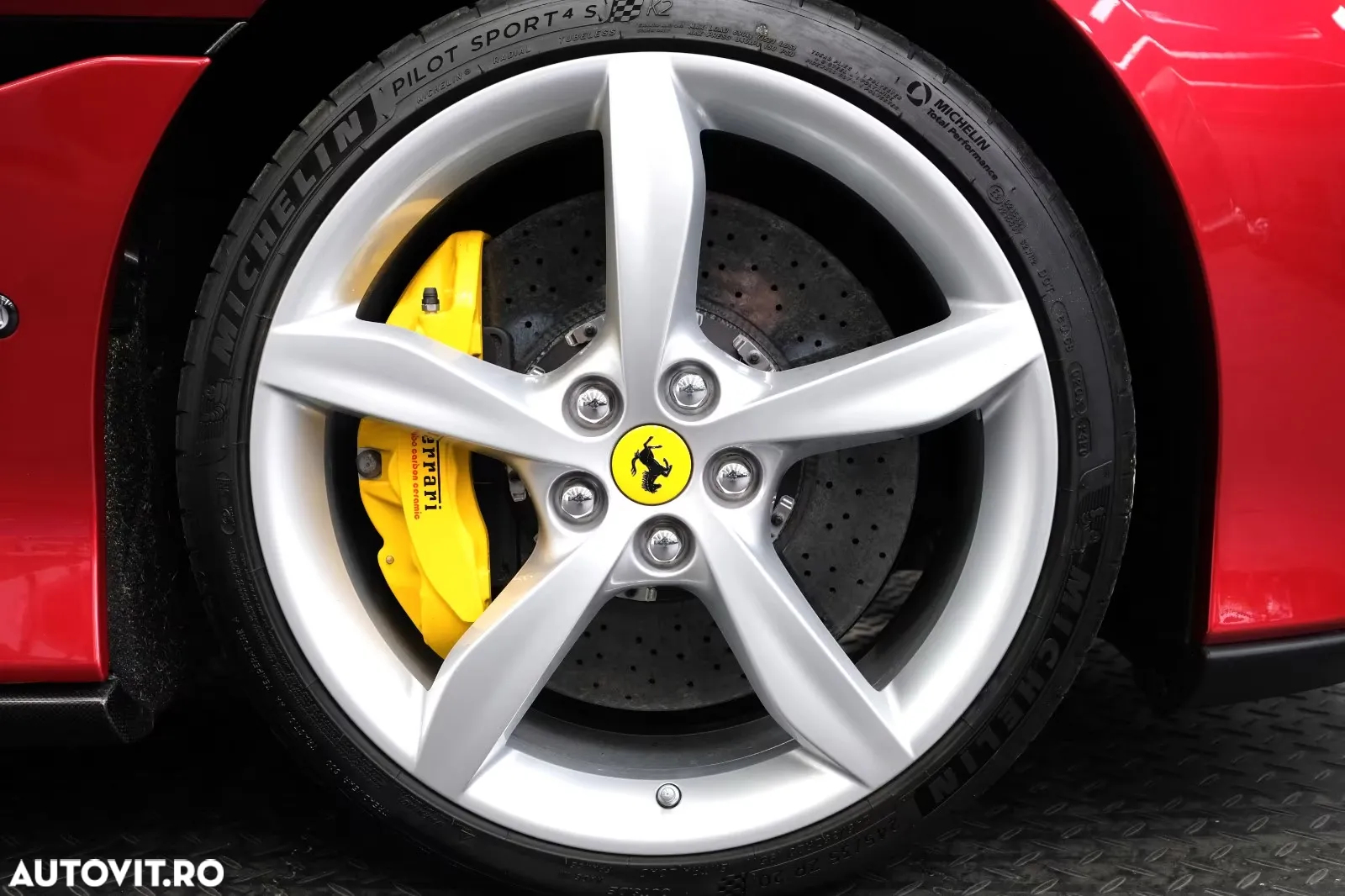 Ferrari Portofino - 14