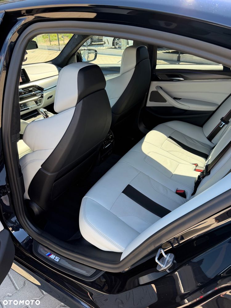 BMW M5 - 12