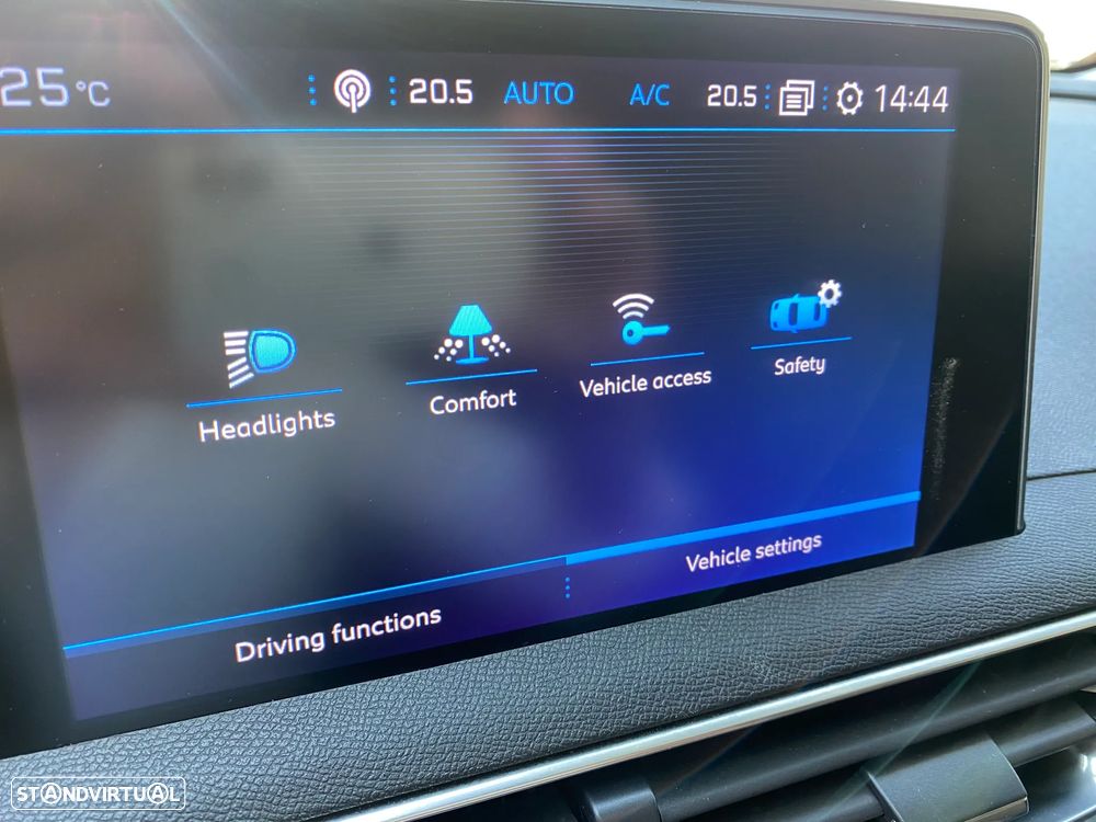 Peugeot 3008 1.5 BlueHDi Allure EAT8 - 31