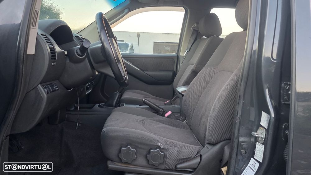 Nissan Navara 2.5 dCi CD SE Comf+C-C. - 10
