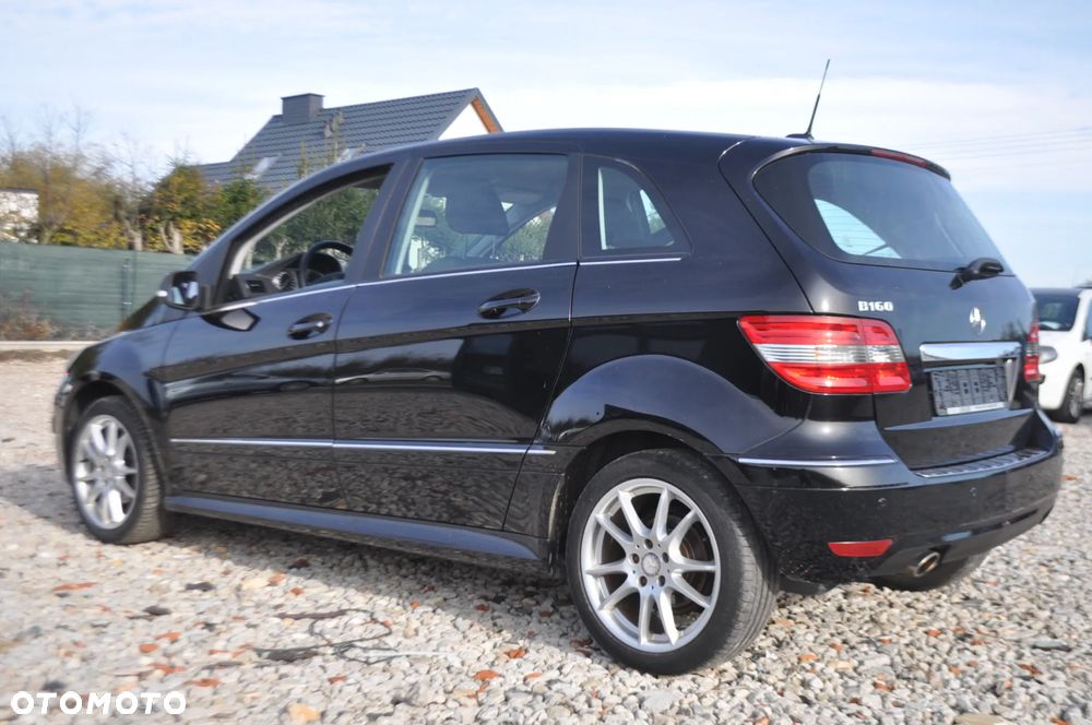 Mercedes-Benz Klasa B 160 BlueEFFICIENCY SPORT EDITION - 32