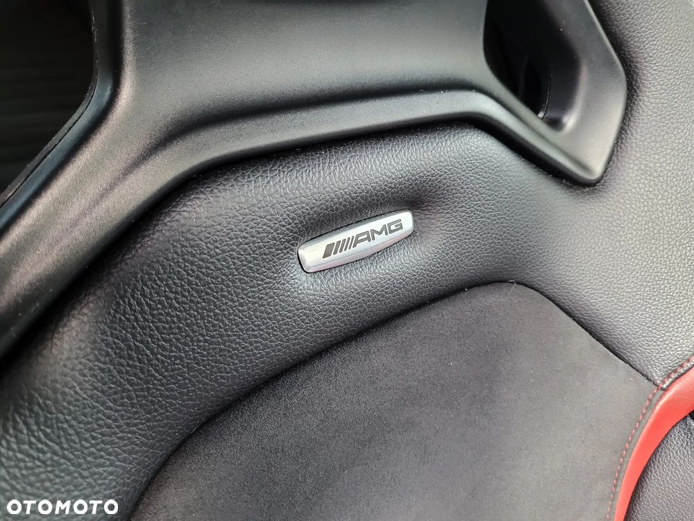 Mercedes-Benz CLA AMG 45 4Matic AMG Speedshift DCT 7G - 19