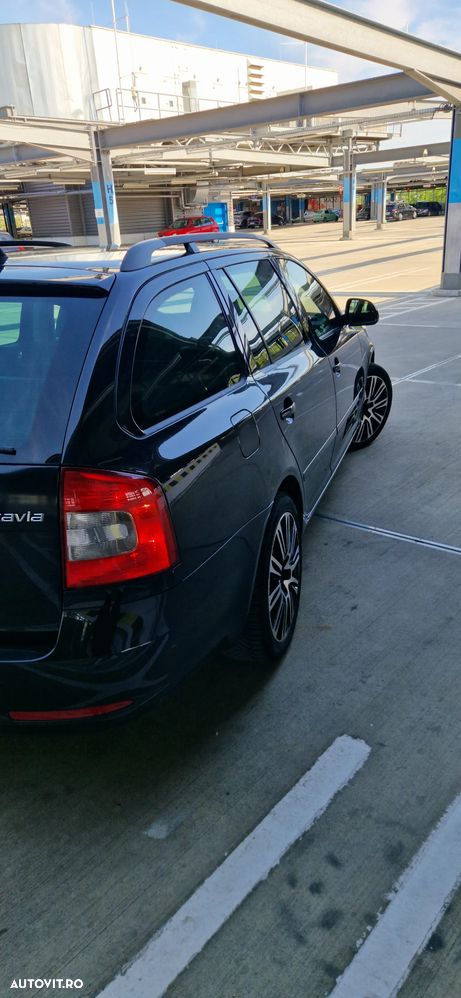 Skoda Octavia 1.6 TDI ELEGANCE DSG - 4