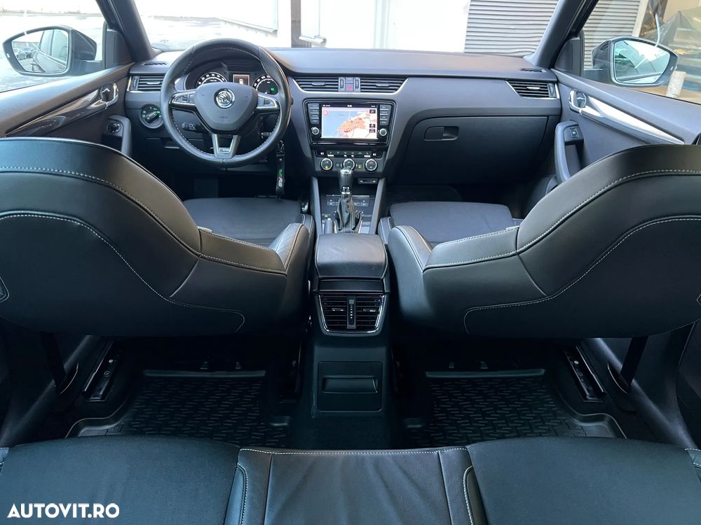 Skoda Octavia 2.0 TDI DSG RS - 23
