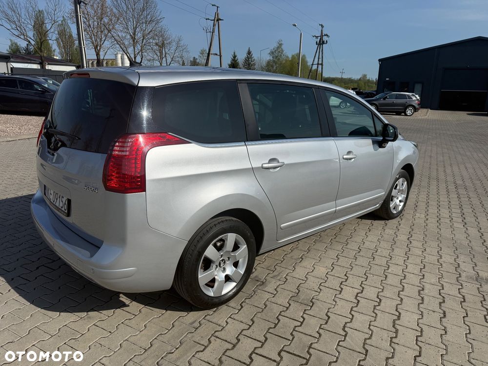 Peugeot 5008 2.0 HDi Allure 7os - 10