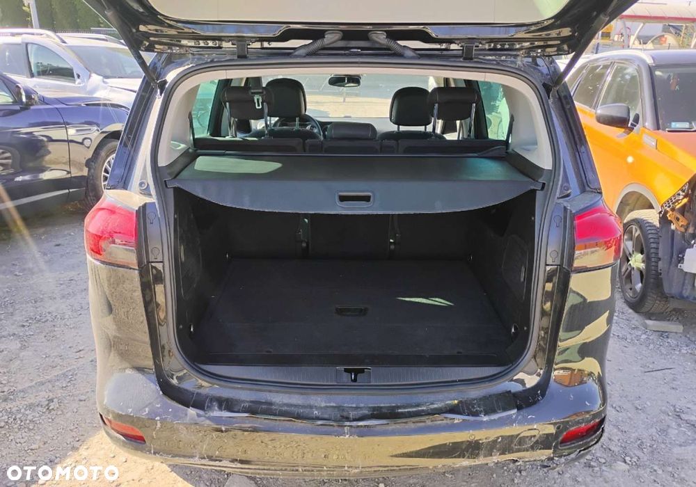 Opel Zafira - 11