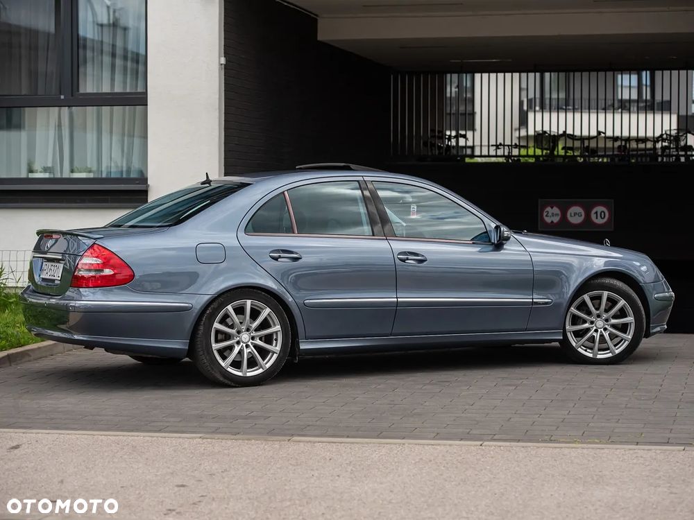 Mercedes-Benz Klasa E 500 Avantgarde - 13