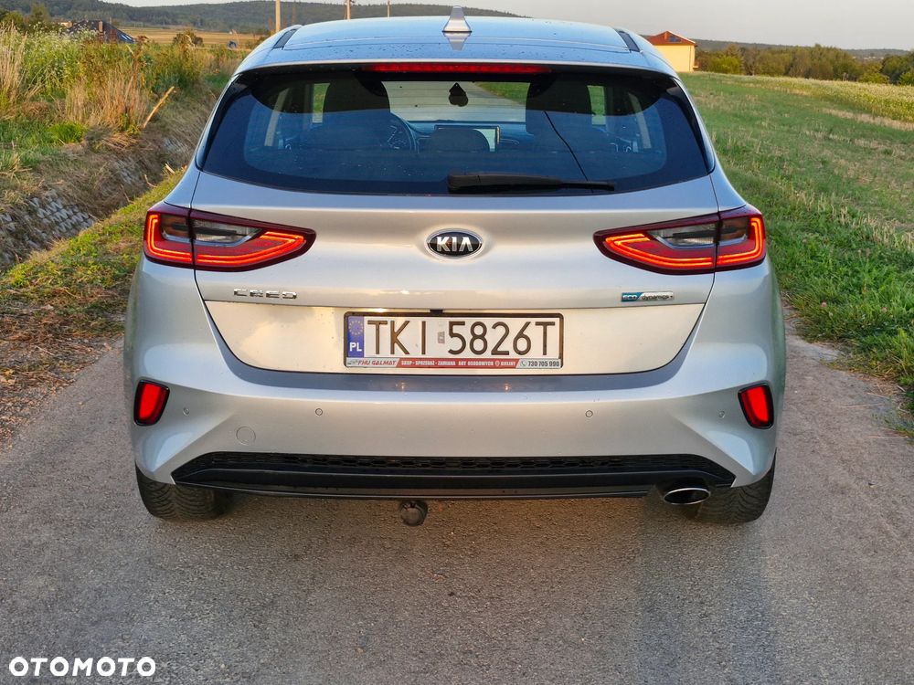 Kia Ceed 1.6 CRDi Eco-Dynamics+(48V Mild-Hybr.) DCT7 Vision - 18