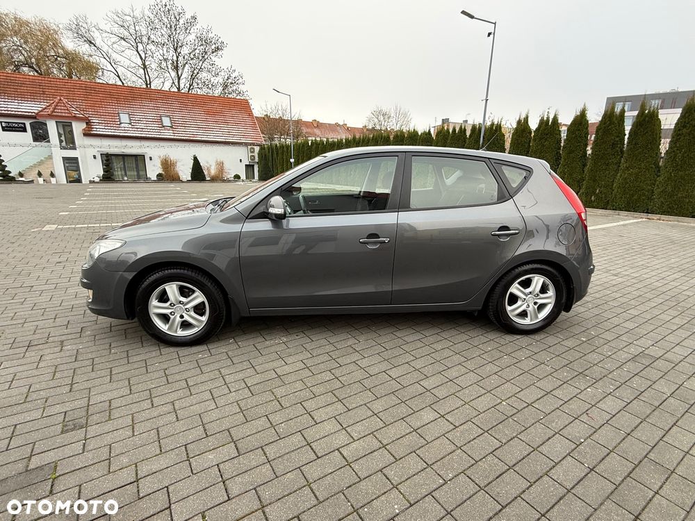 Hyundai i30 1.4 Blue Comfort - 4