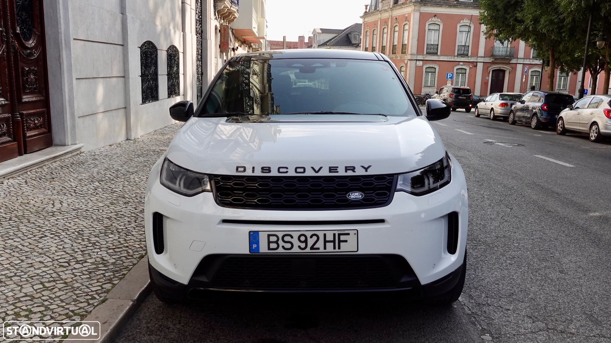 Land Rover Discovery Sport 1.5 I3 P300e AWD R-Dynamic SE - 42