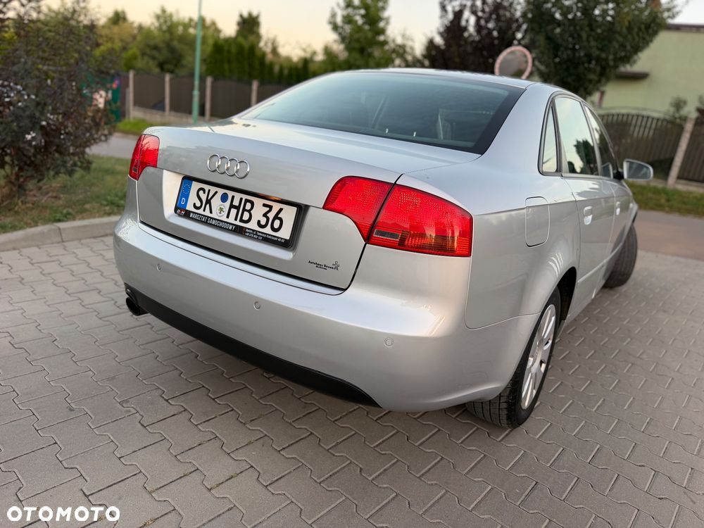 Audi A4 Limousine - 22
