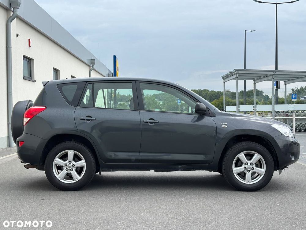 Toyota RAV4 2.2 D-4D 4x4 - 12