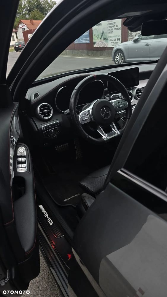 Mercedes-Benz Klasa C AMG 43 4Matic 9G-TRONIC - 29