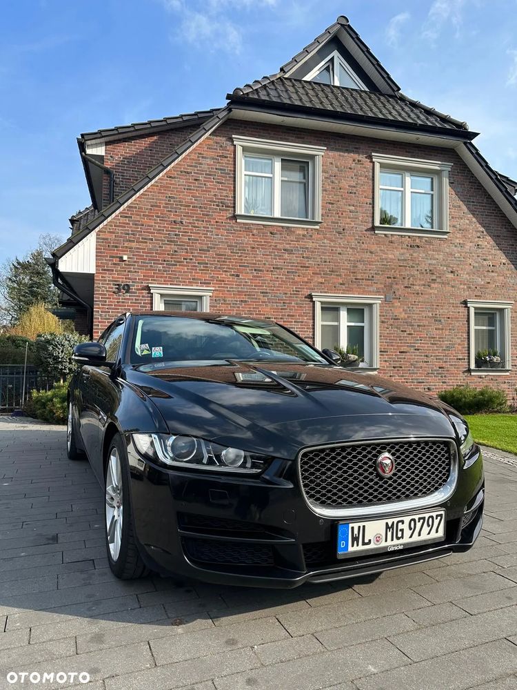 Jaguar XE 20d AWD Prestige - 18