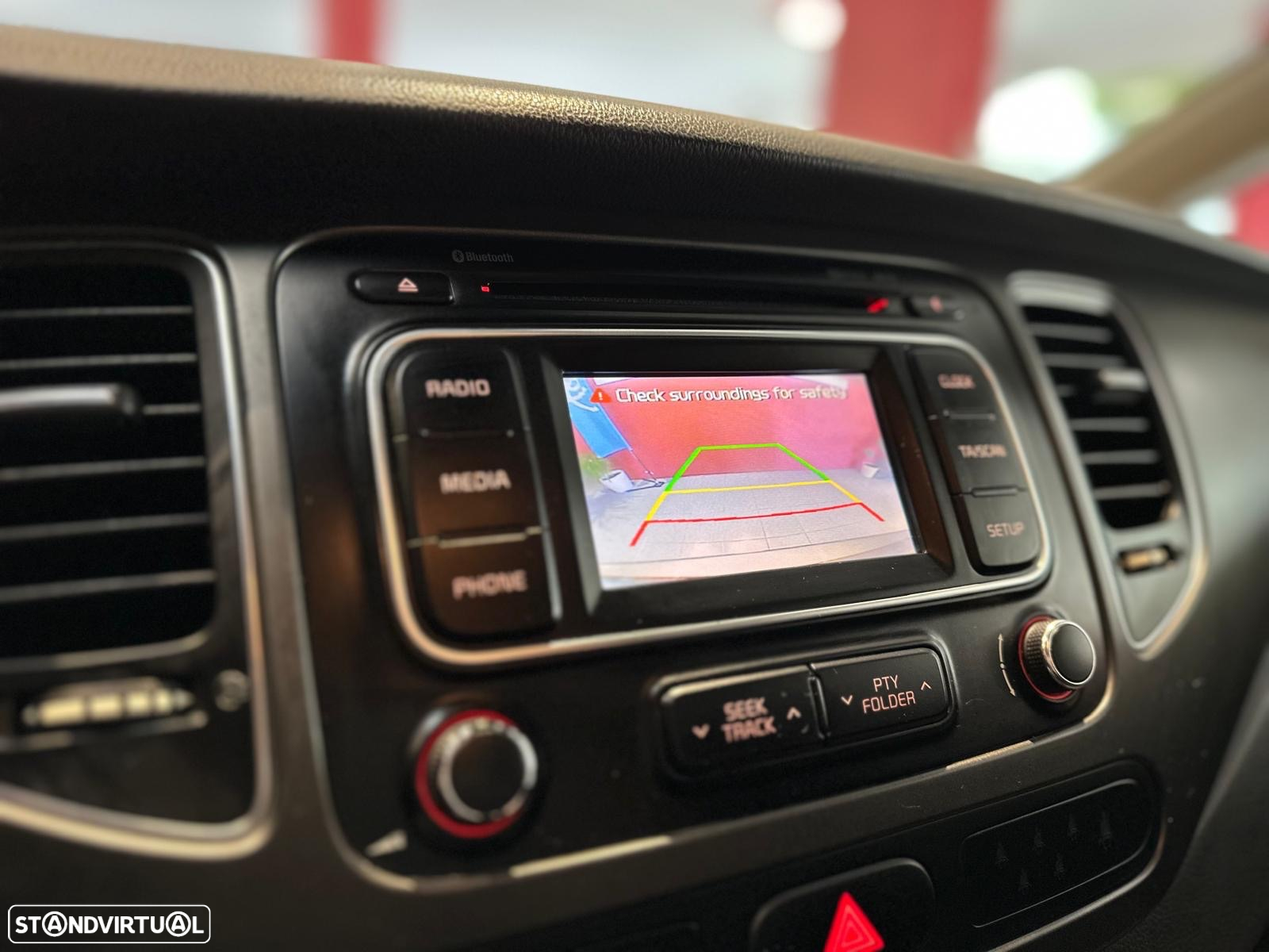 Kia Carens 1.7 CRDi ISG TX - 11