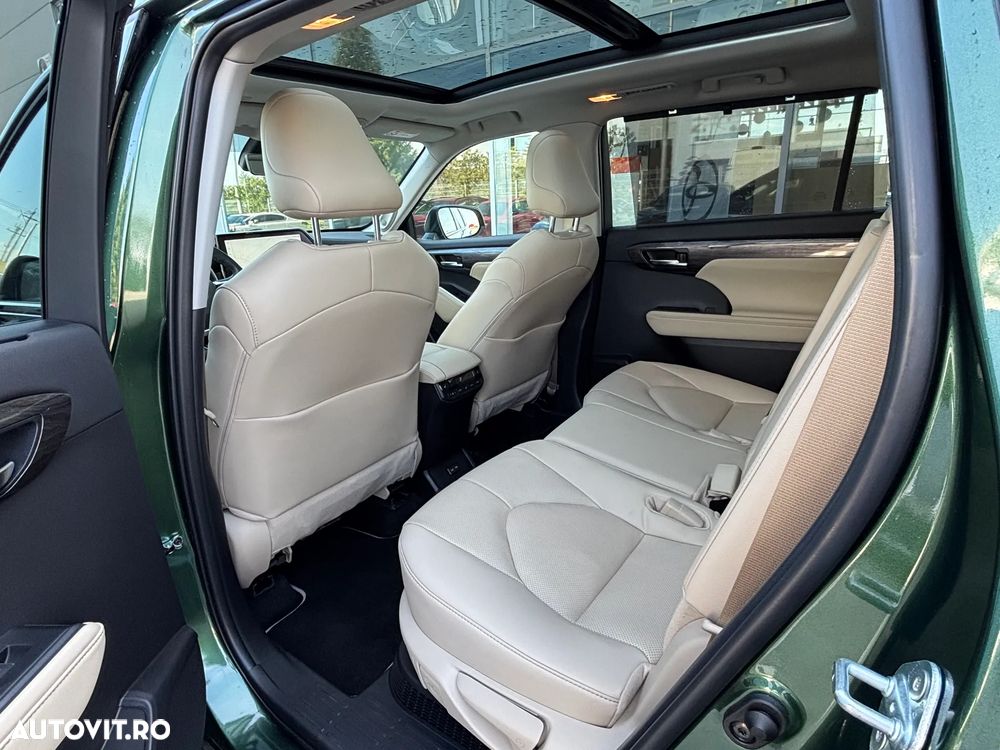 Toyota Highlander 2.5 L Dynamic Force 248CP Luxury Metallic - 27