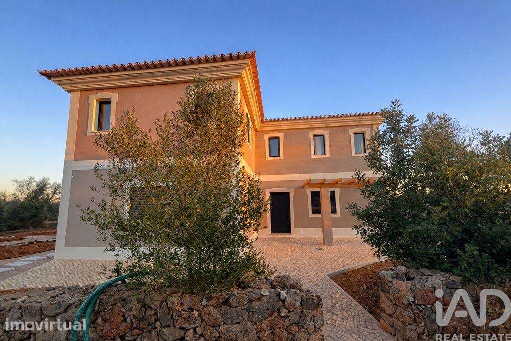 Casa de Campo T3 em São Bartolomeu de Messines de 200 m2 - Grande imagem: 3/25