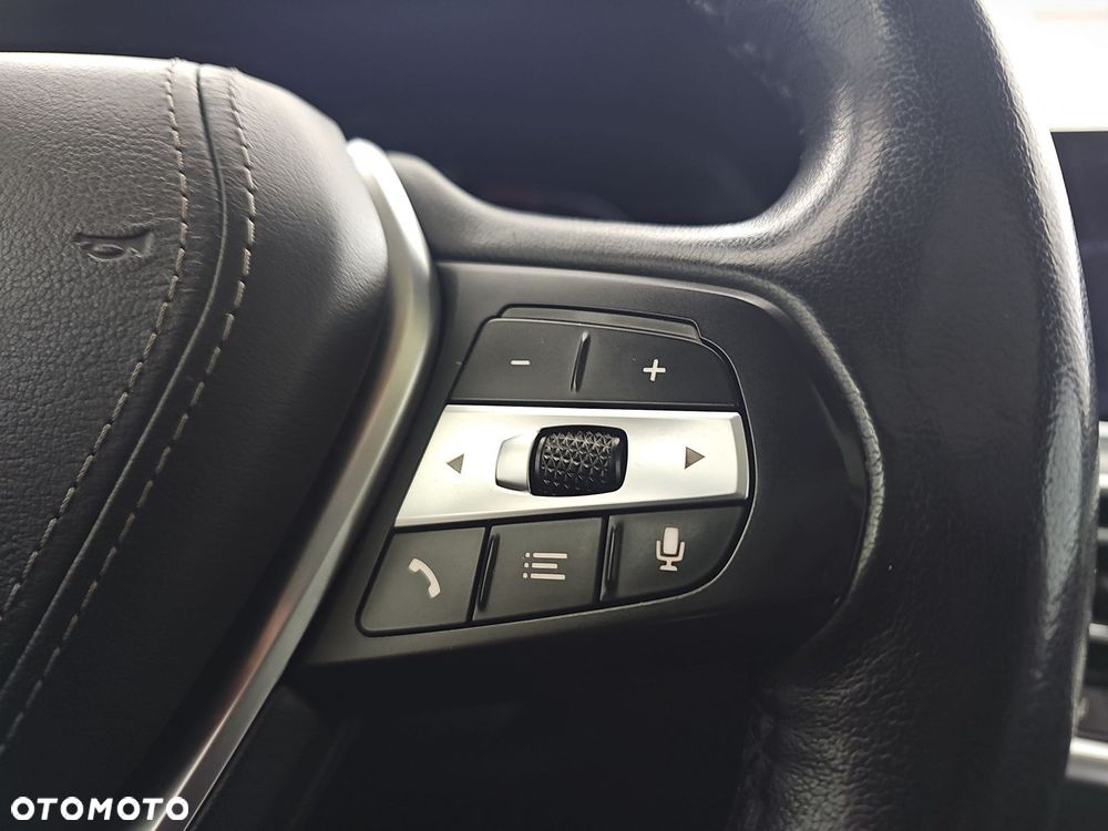 BMW X5 xDrive30d mHEV - 15