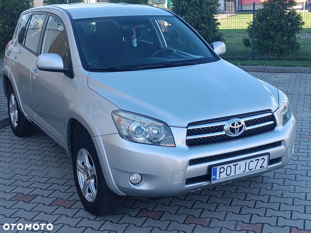Toyota RAV4 2.2 D-CAT 4x4 Sol - 2