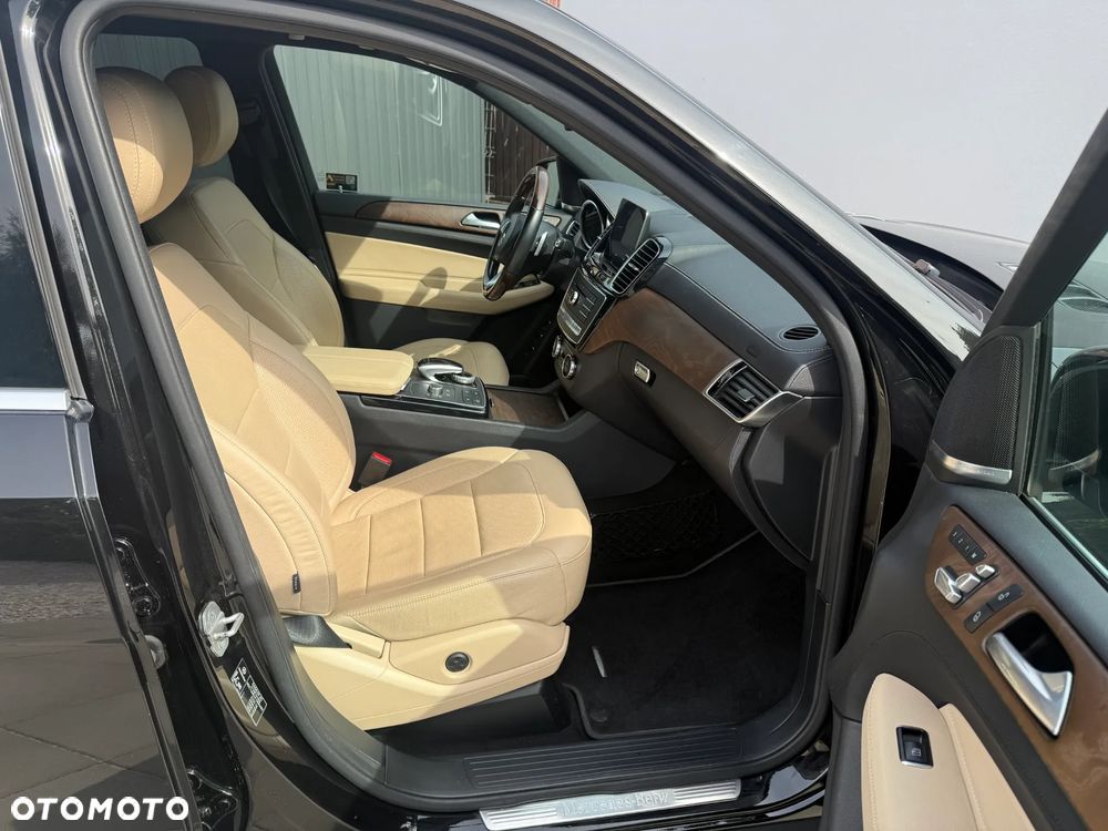 Mercedes-Benz GLS 350 d 4-Matic - 14