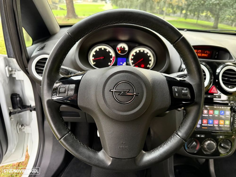 Opel Corsa 1.2 Black Edition - 29