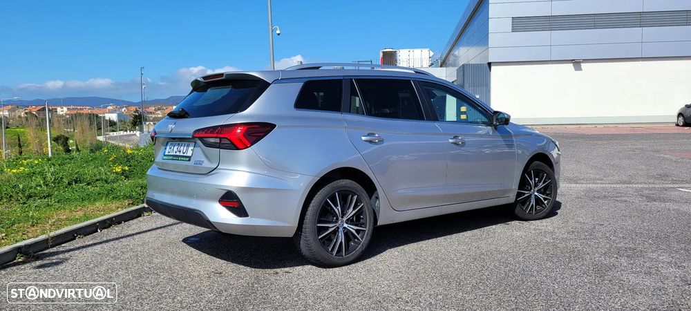 MG MG5 5 Standard Luxury - 4