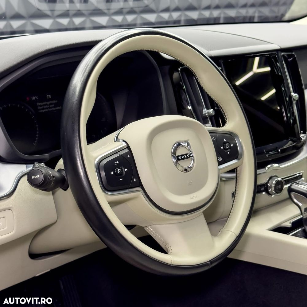 VOLVO XC60 2020 — imagine 2