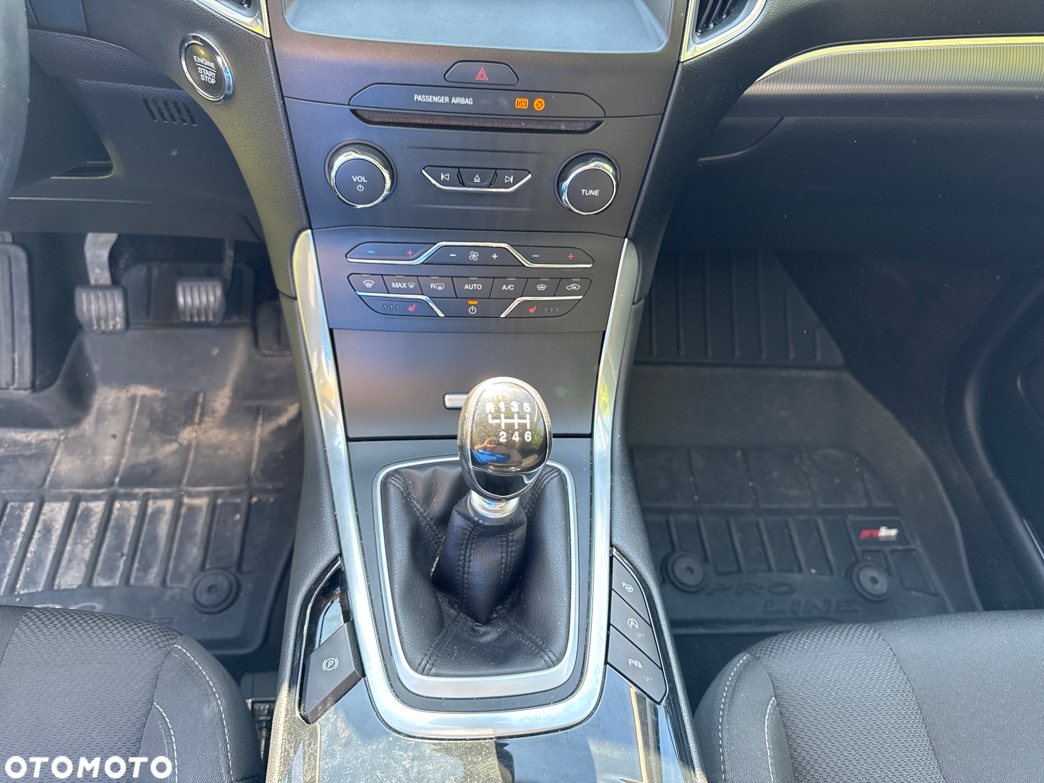Ford S-Max 1.5 Eco Boost Start-Stopp Titanium - 12