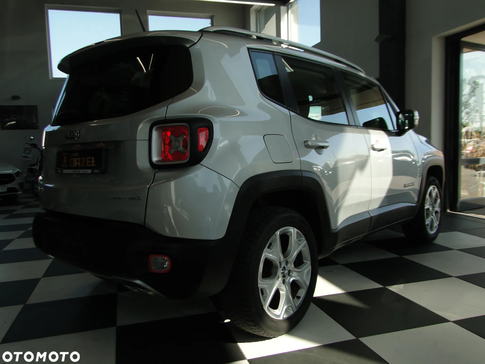 Jeep Renegade 2.0 MultiJet Limited 4WD S&S - 8