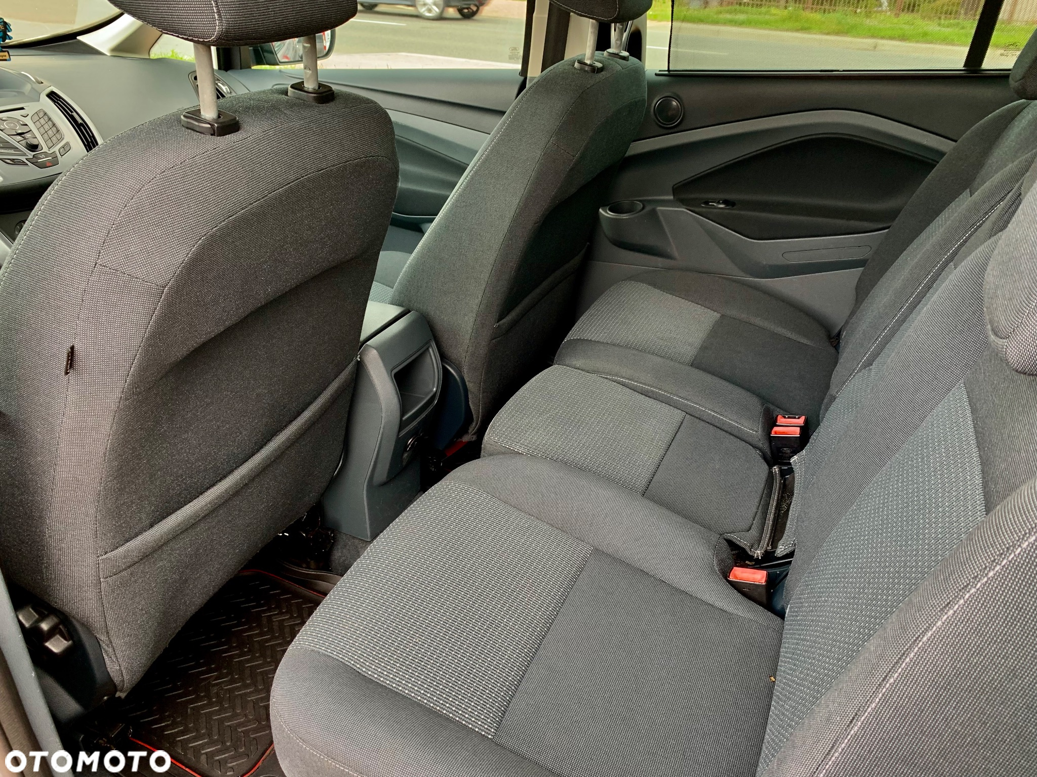 Ford Grand C-MAX - 20