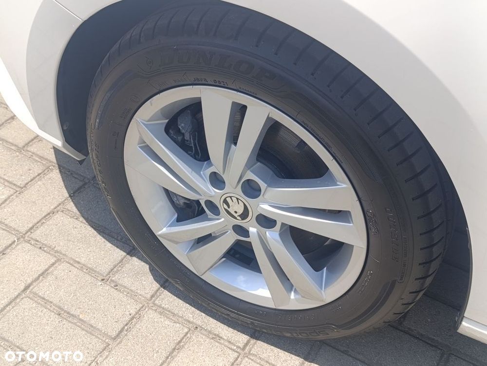 Skoda Fabia 1.0 TSI Ambition DSG - 10