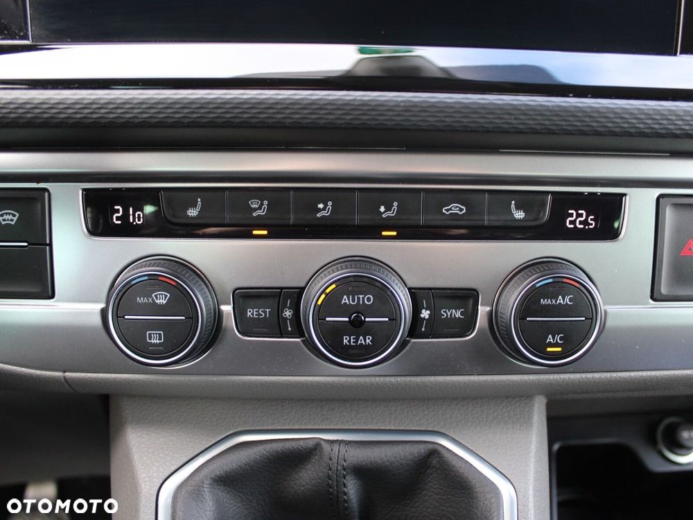 Volkswagen Caravelle 2.0 TDI L2 Comfortline - 26