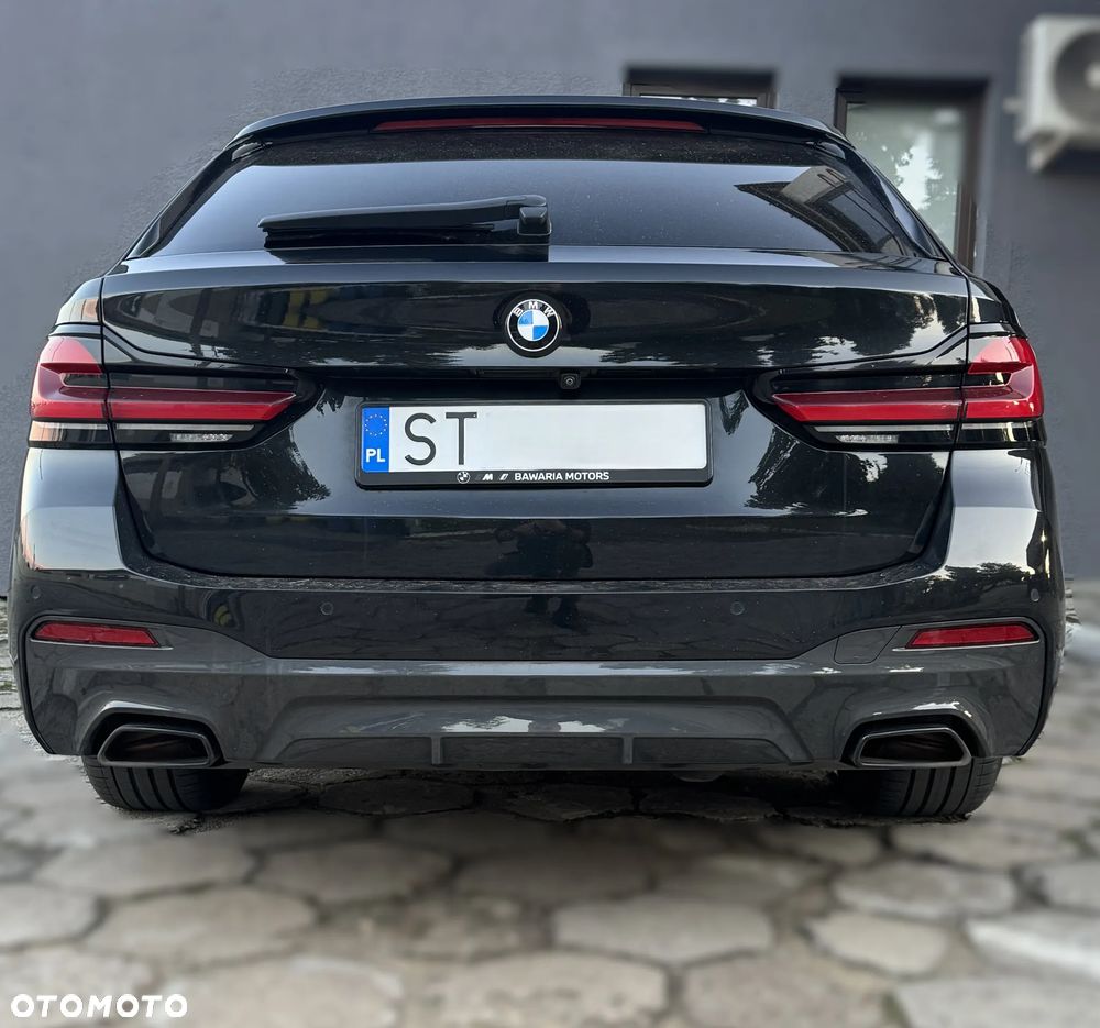 BMW Seria 5 520d M Sport - 33