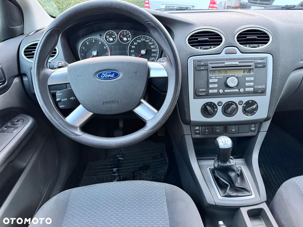Ford Focus - 17