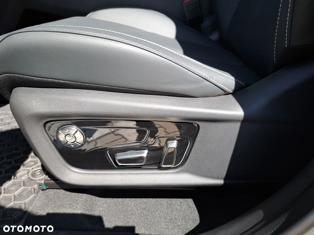 Forthing T5 EVO T-Five 1.5T HEV e-CVT - 17