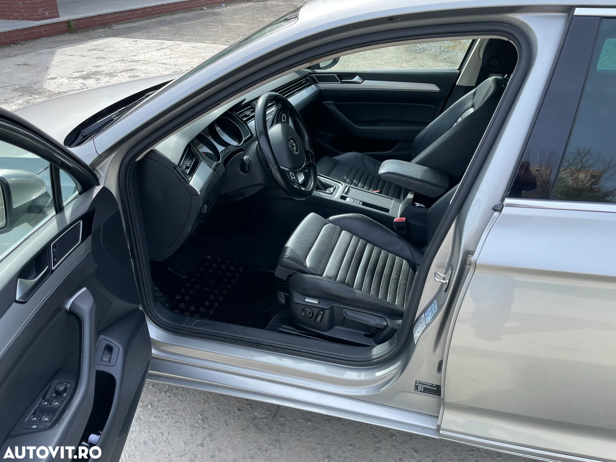 Volkswagen Passat 2.0 TDI Comfortline - 6
