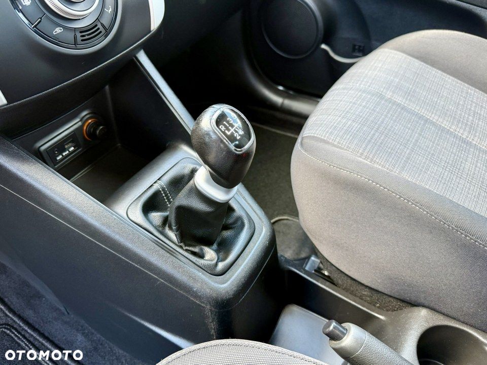 Kia Venga 1.6 CVVT ISG Spirit - 24