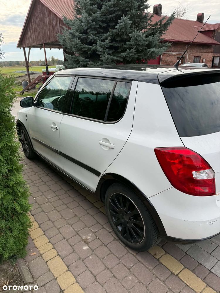 Skoda Fabia - 4