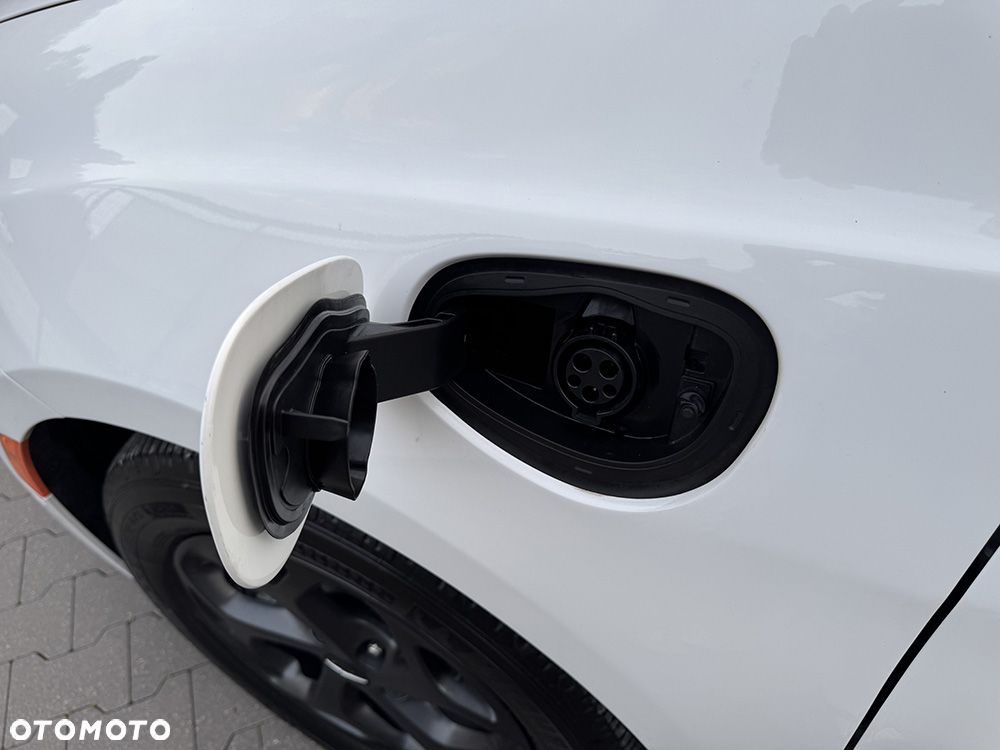 Chrysler Pacifica - 8