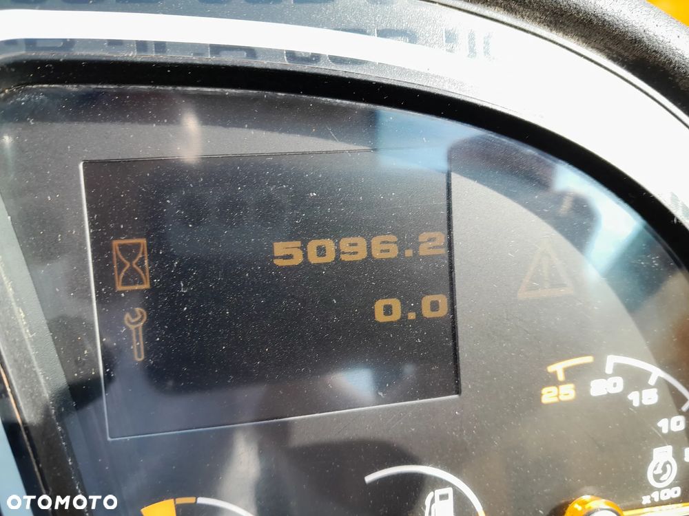 JCB 540-140 2022r - 27