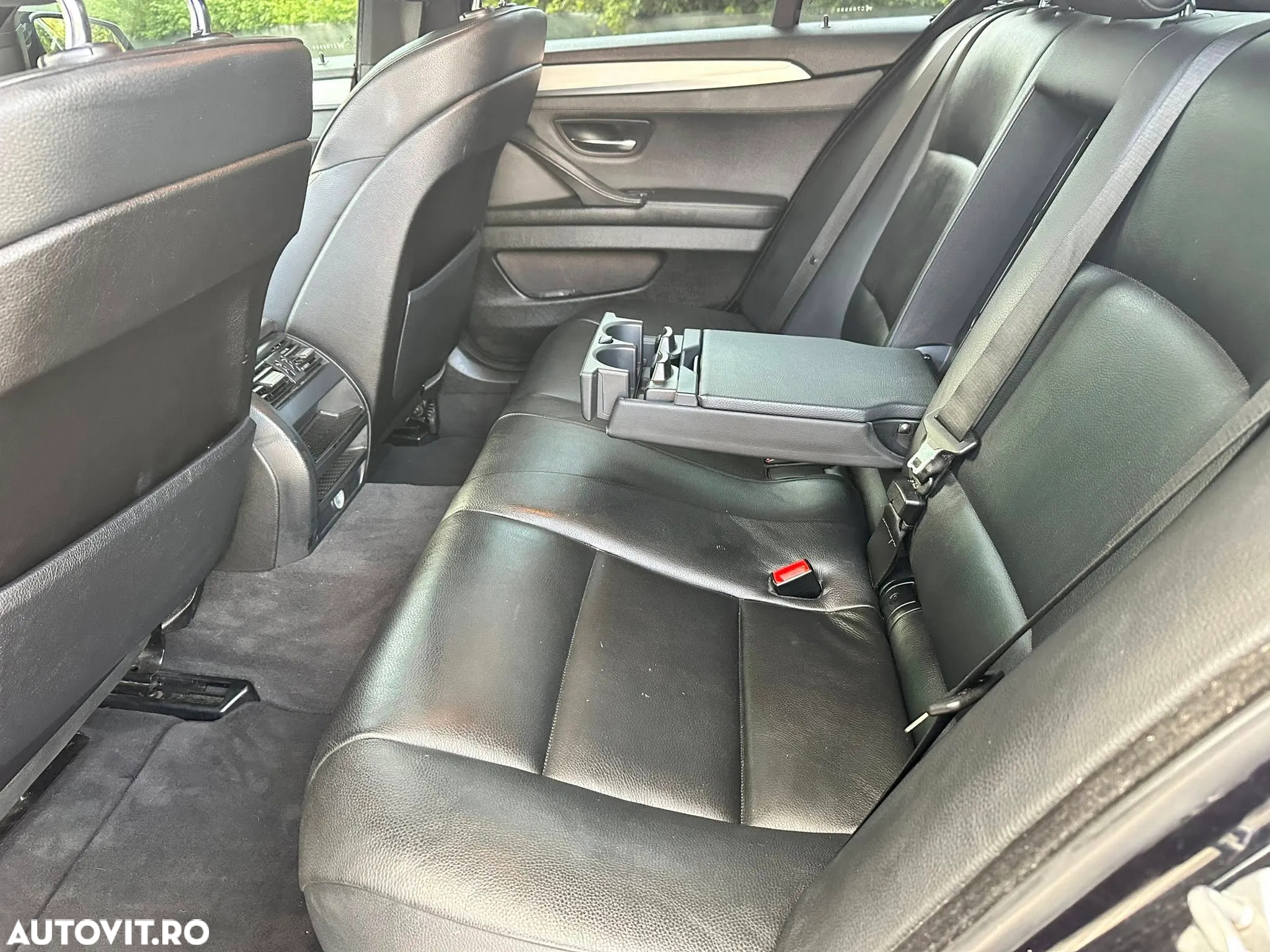 BMW Seria 5 520d - 22