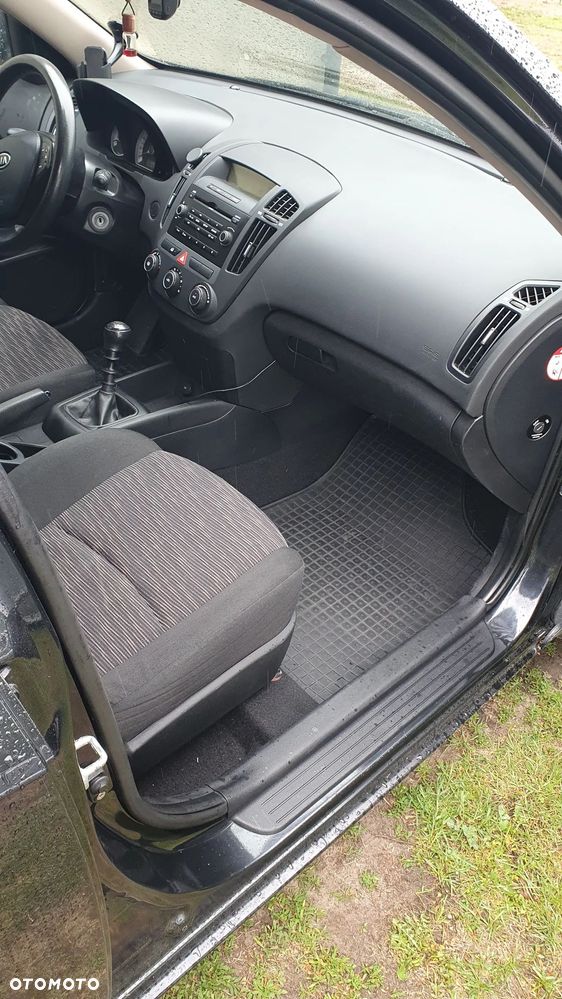 Kia Ceed 1.6 Crdi Comfort - 21