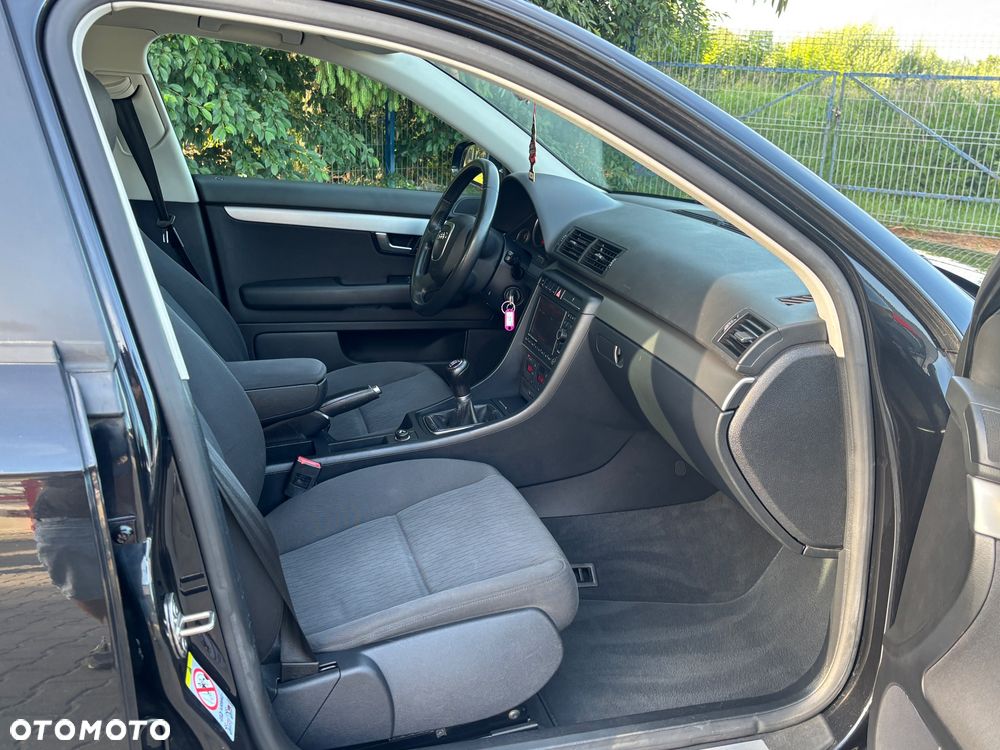 Audi A4 Avant - 28