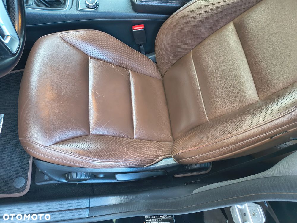 Mercedes-Benz CLA 180 UrbanStyle Edition - 19