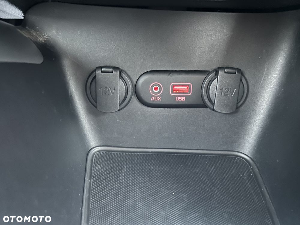 Kia Ceed 1.6 CRDi 136 ISG Edition 7 - 22