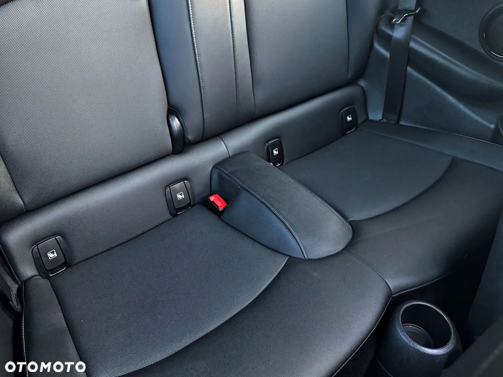 MINI Cooper SE Trim XL - 24