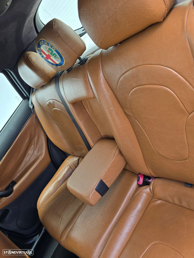 Alfa Romeo 147 1.9 JTD Plus - 6