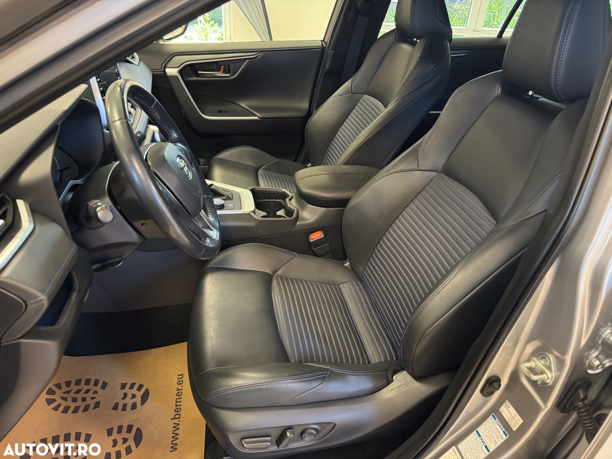 Toyota RAV4 - 19