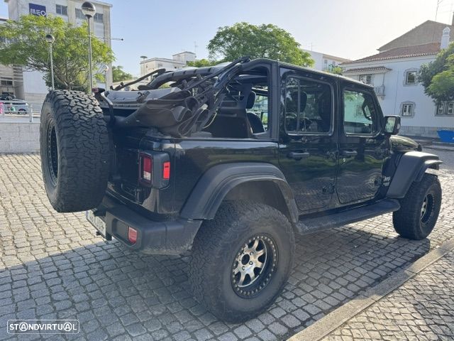 Jeep Wrangler - 3