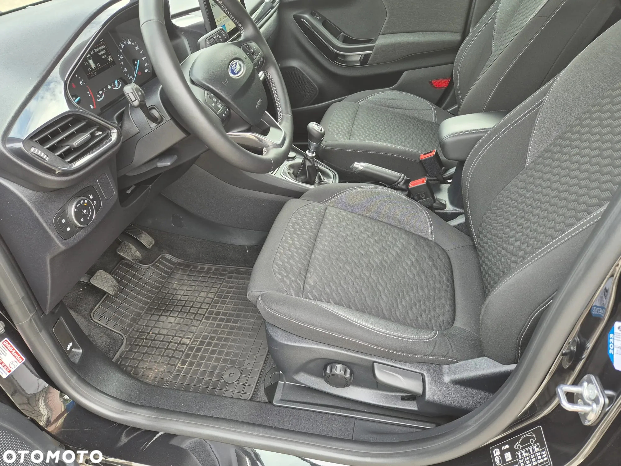 Ford Puma 1.0 EcoBoost mHEV Titanium - 10